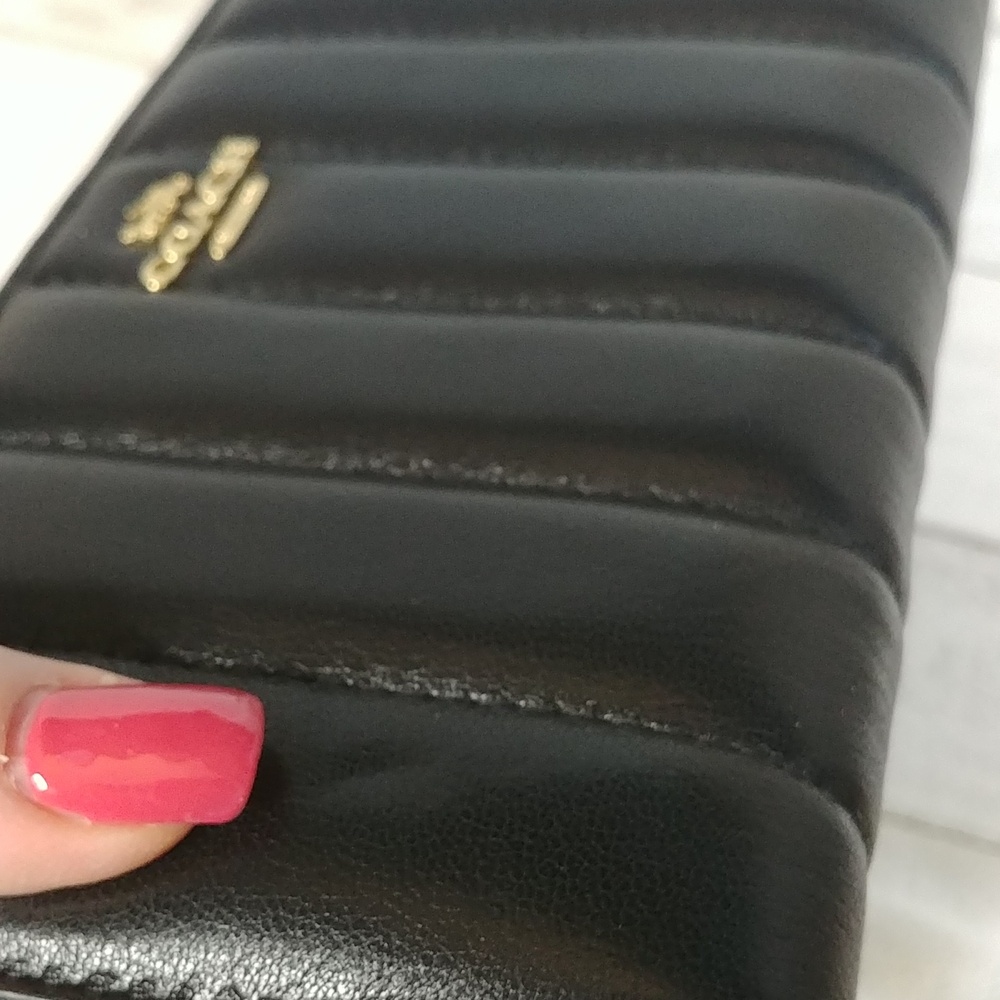 NWT Coach Black Leather Quilted Zip Around Wallet - Picture 10 of 12
